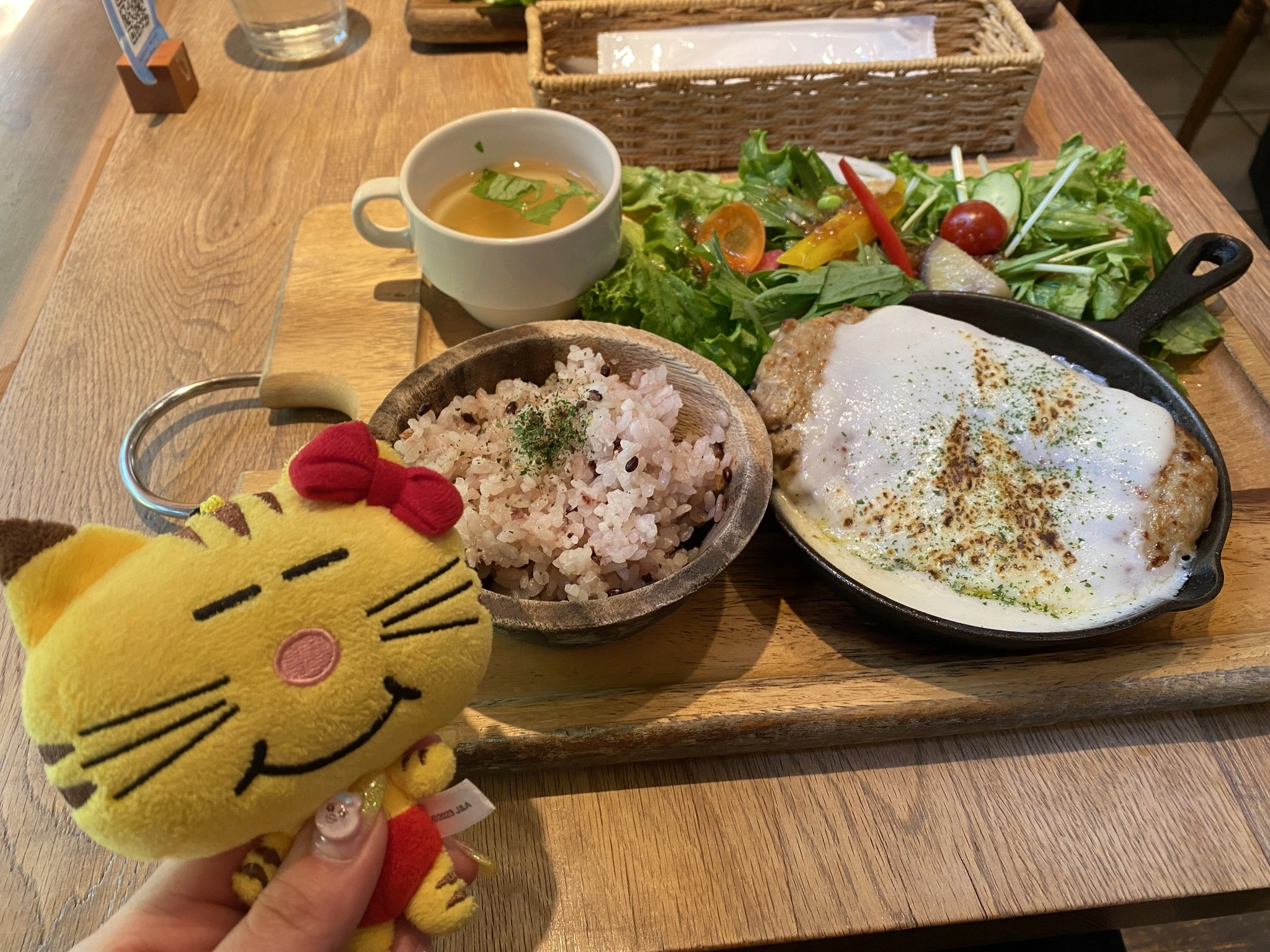 あんな