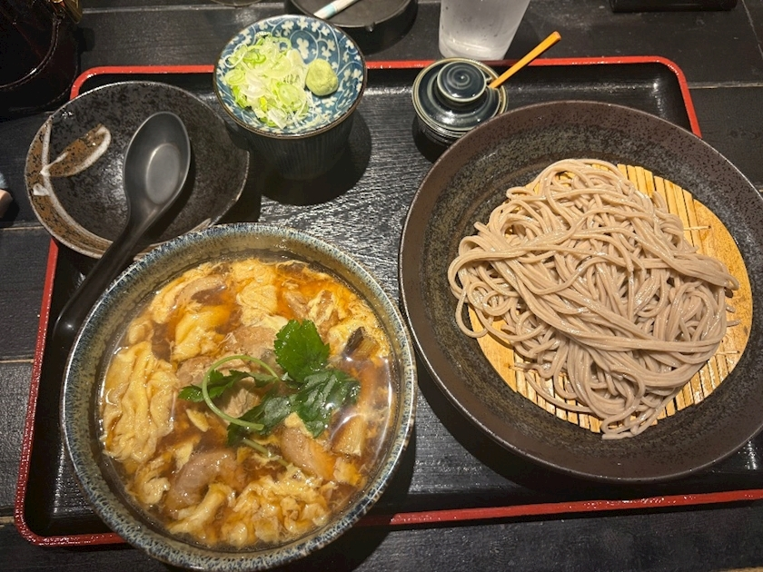佐野 エマ