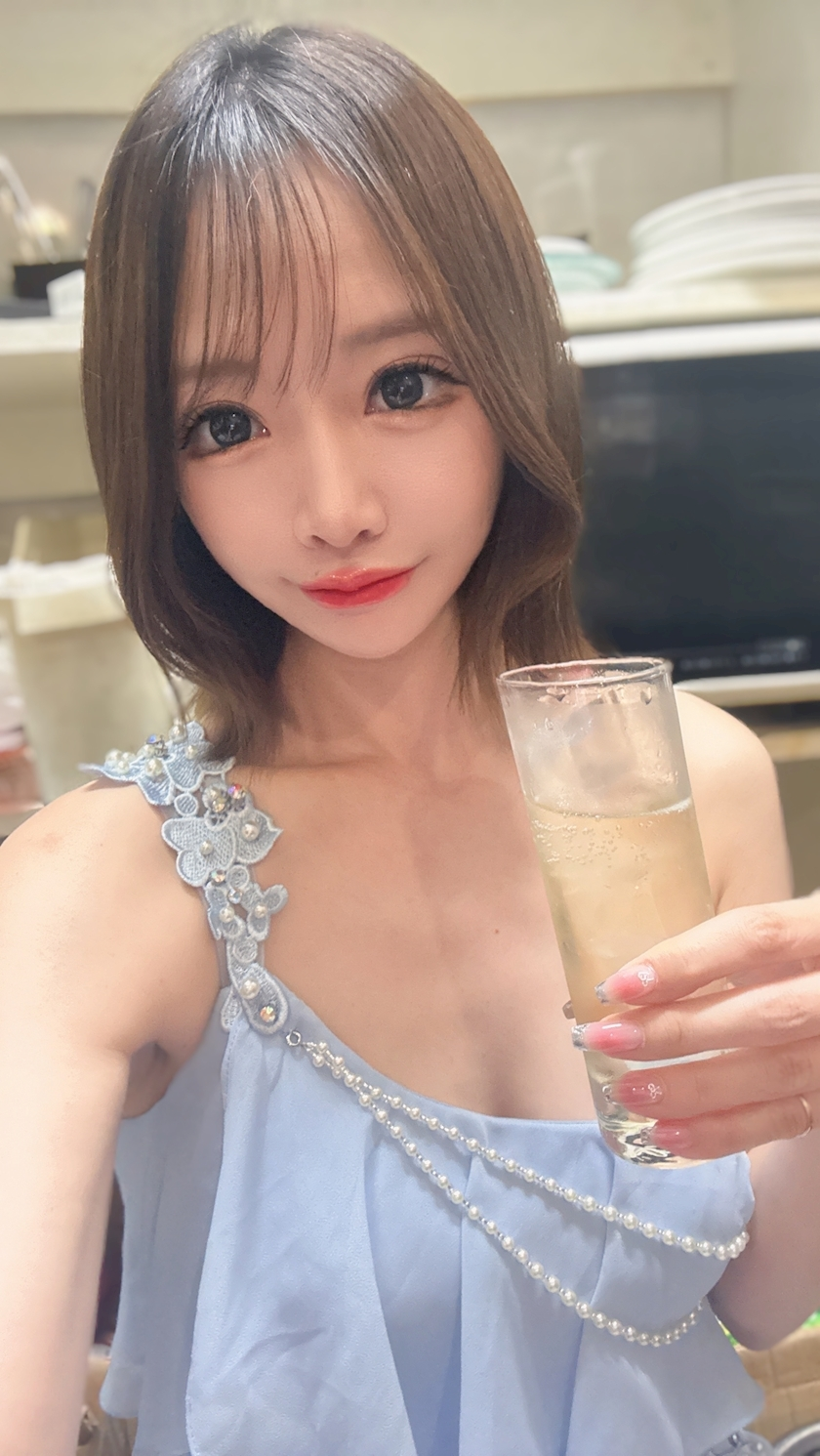 葉月 りほ