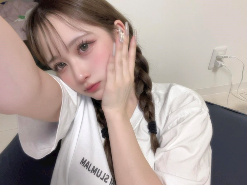 真白 あい