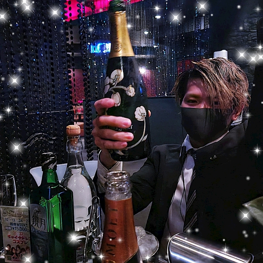 ミカ