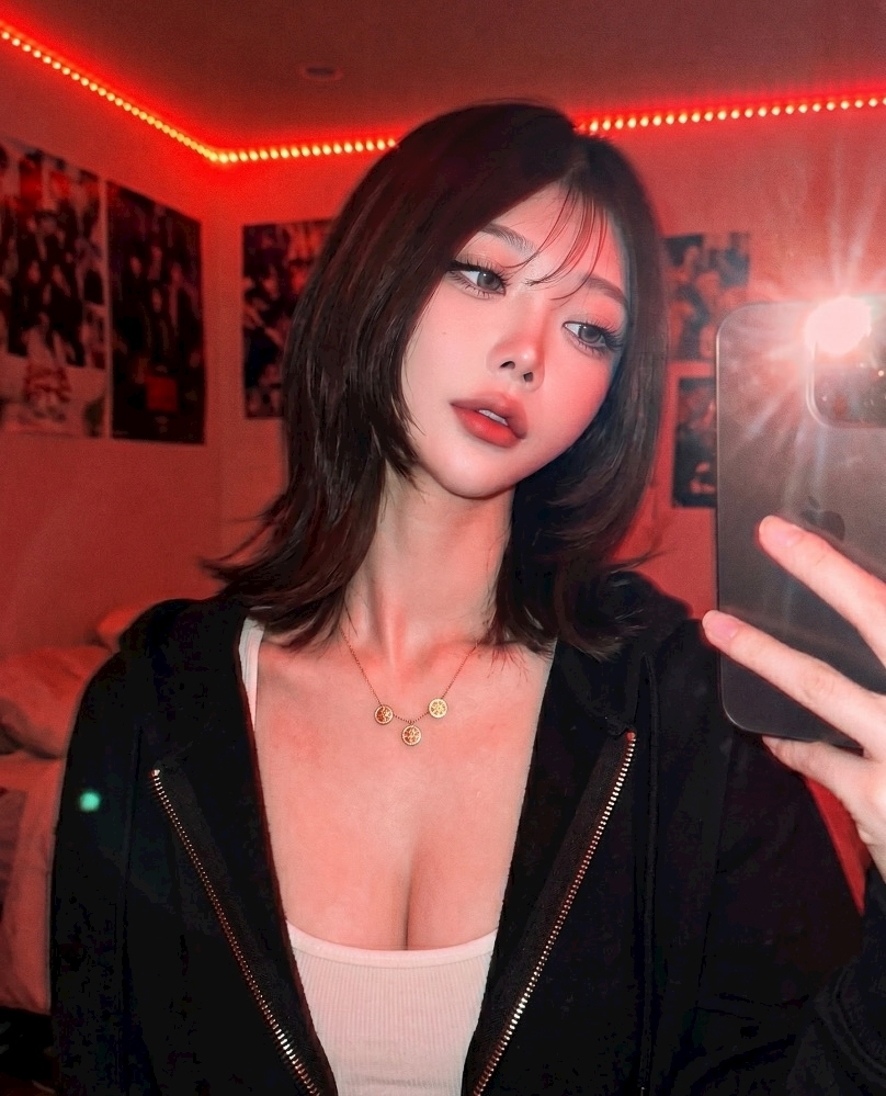 三鷹 真綺