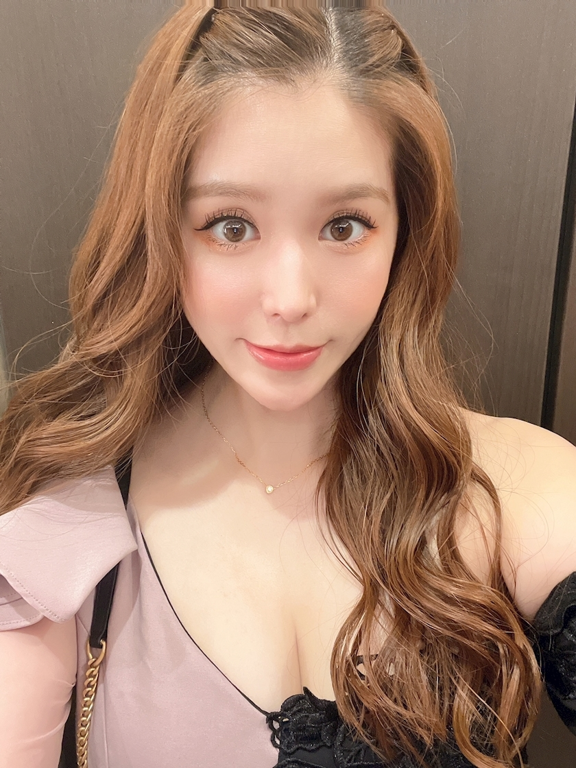 黒輝 りさ