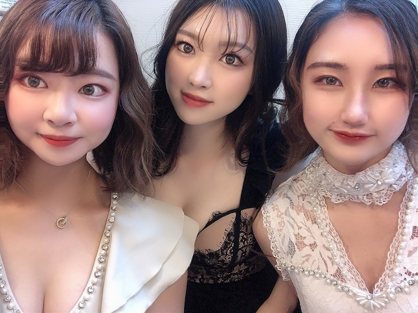 あや