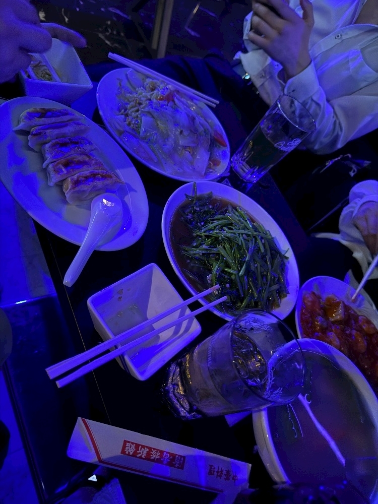 ミン