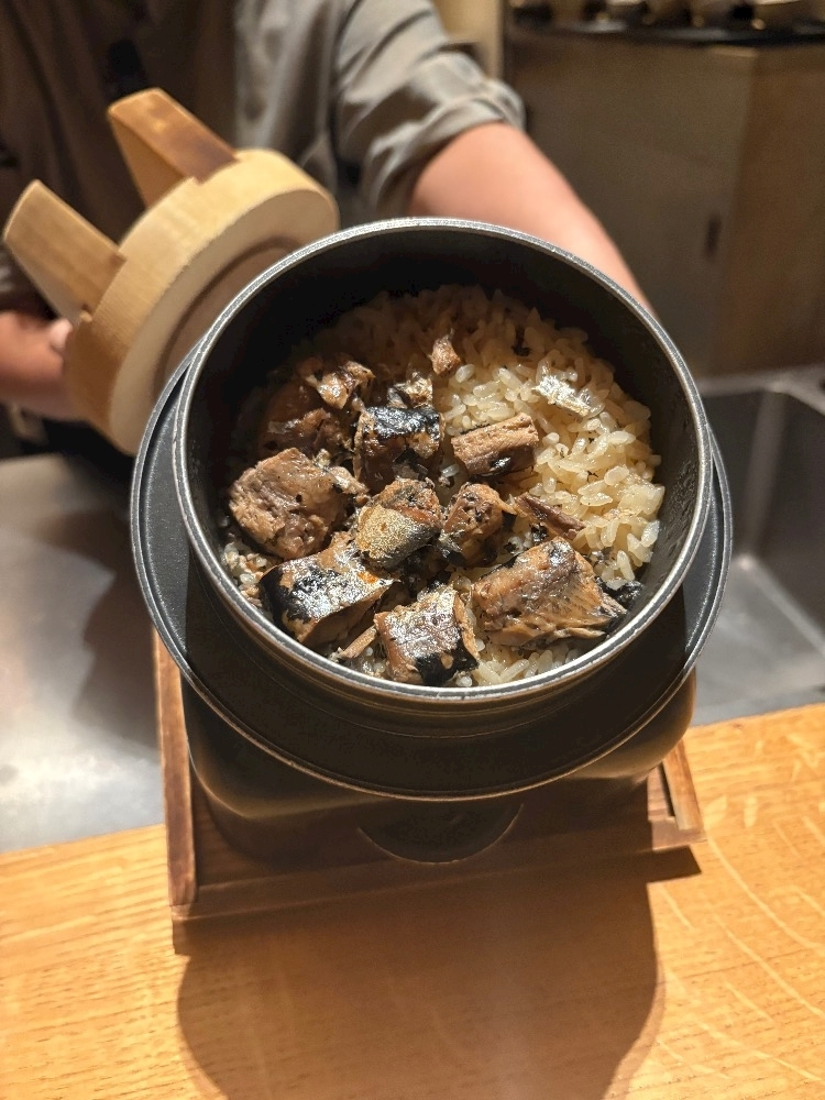 佐野 エマ