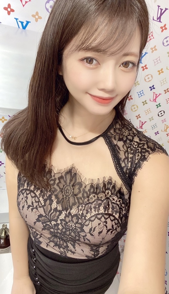 妃 えりな