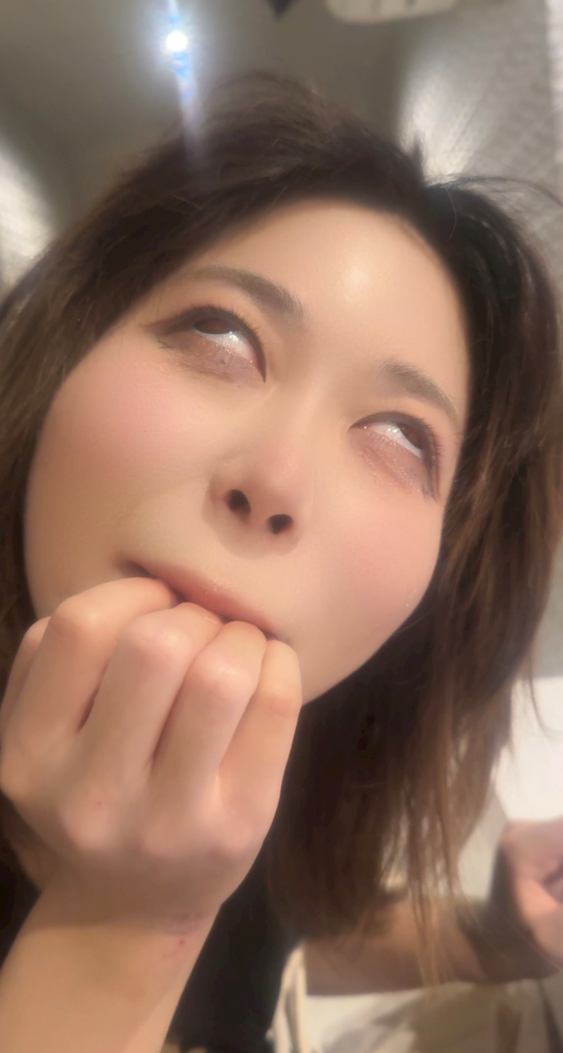 にこ