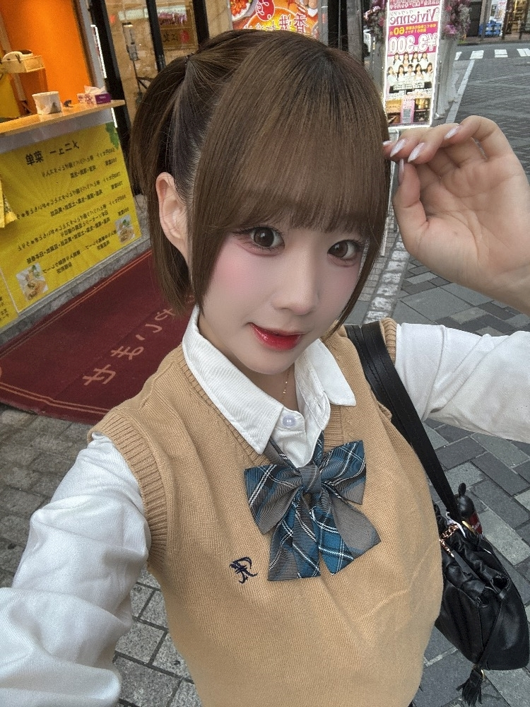 一 依千