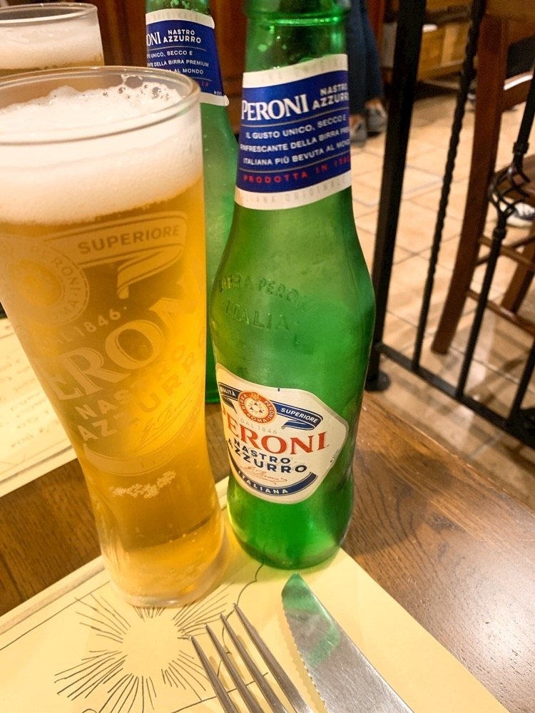 まりな