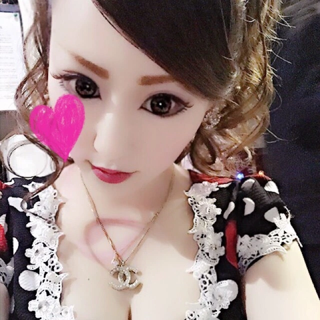 妃 えりか