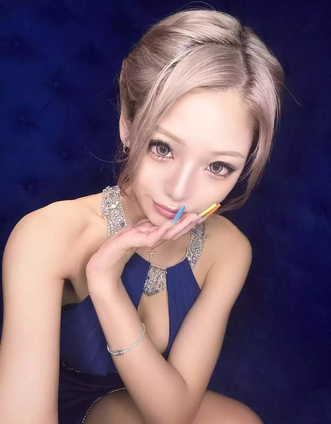 イヴ