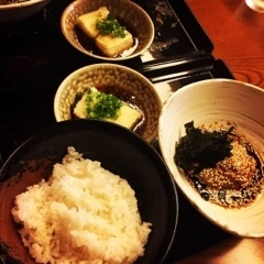 愛川 華蓮
