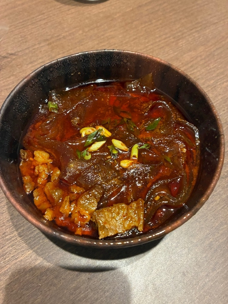 泉 りさ