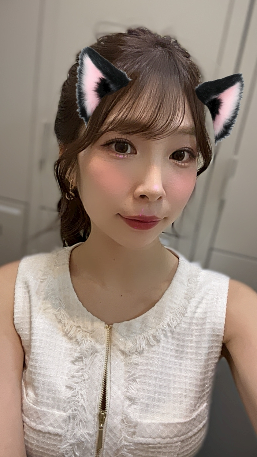 麗日 ひな