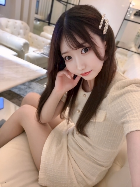 美波 ななみ