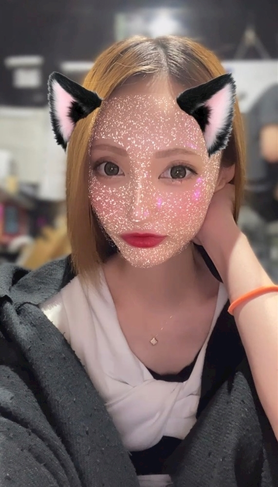 あや
