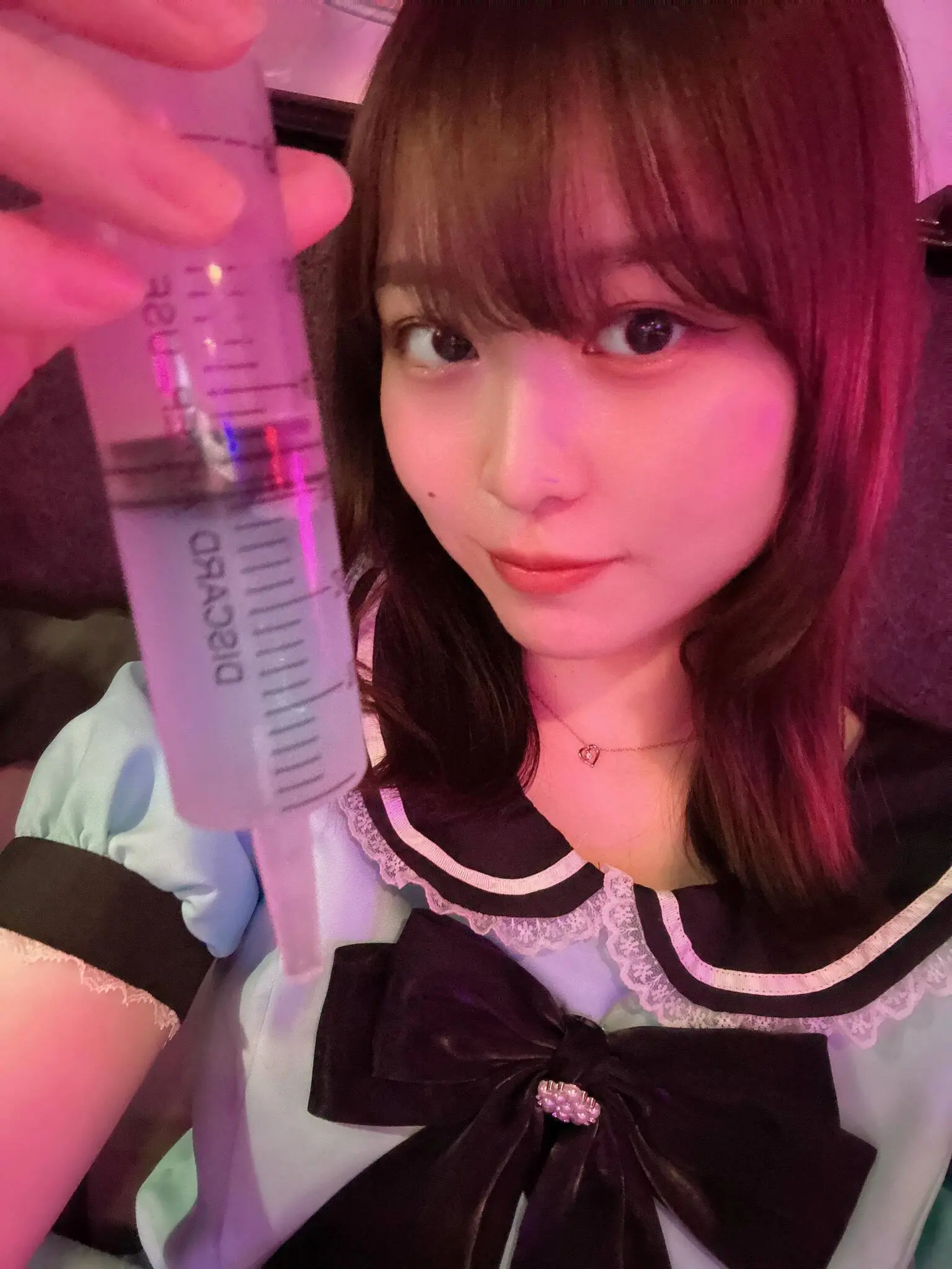 にこ