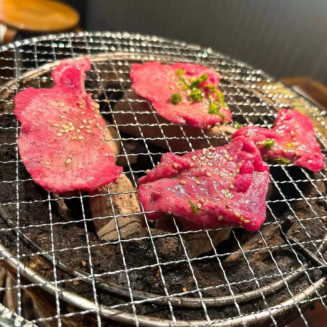 あかり（ママ）