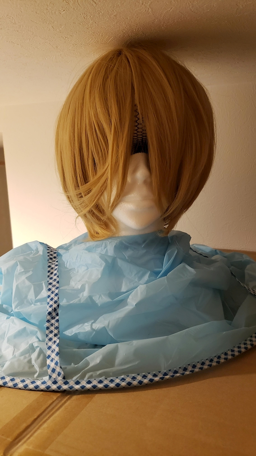エミ （スタッフ）