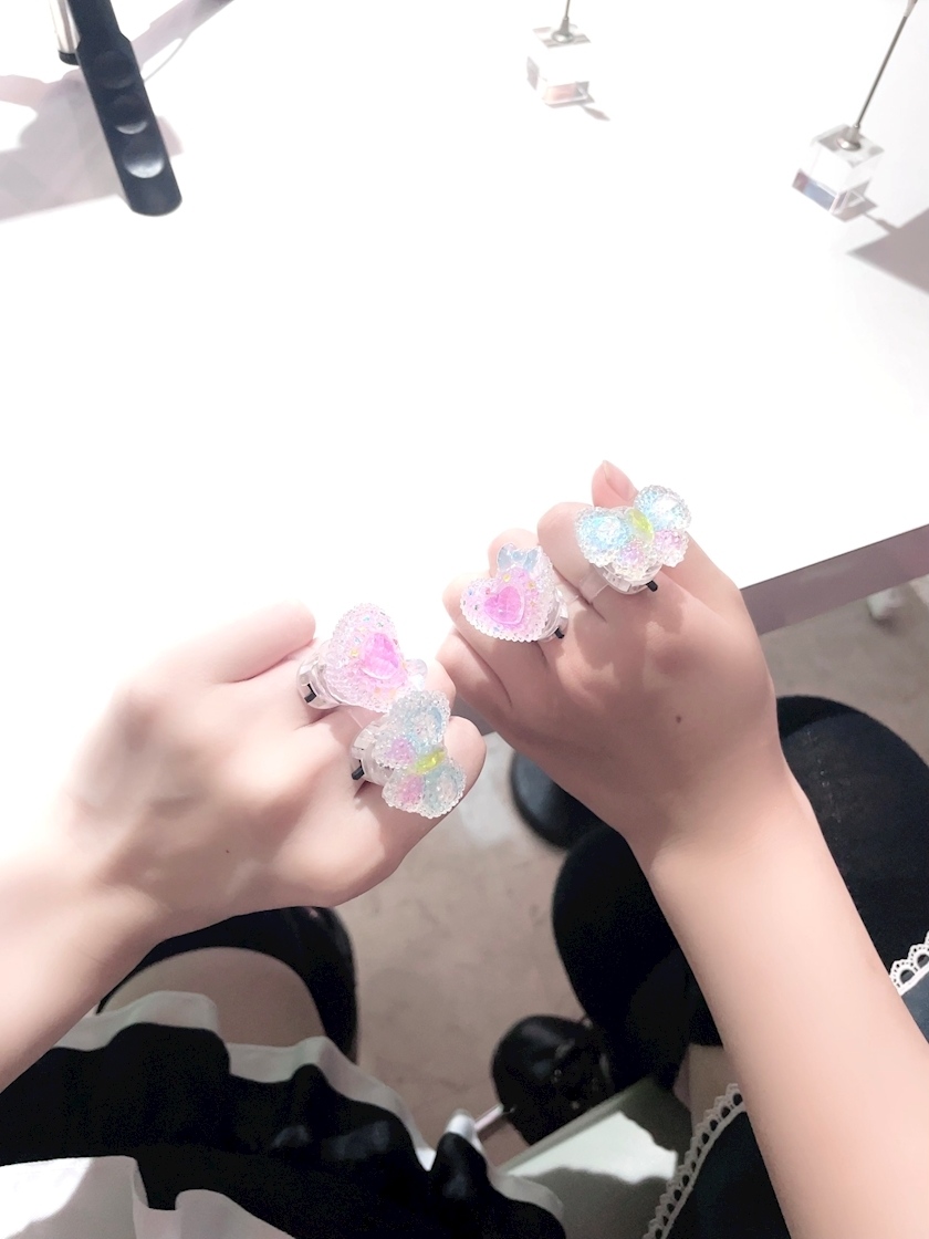 てぃな