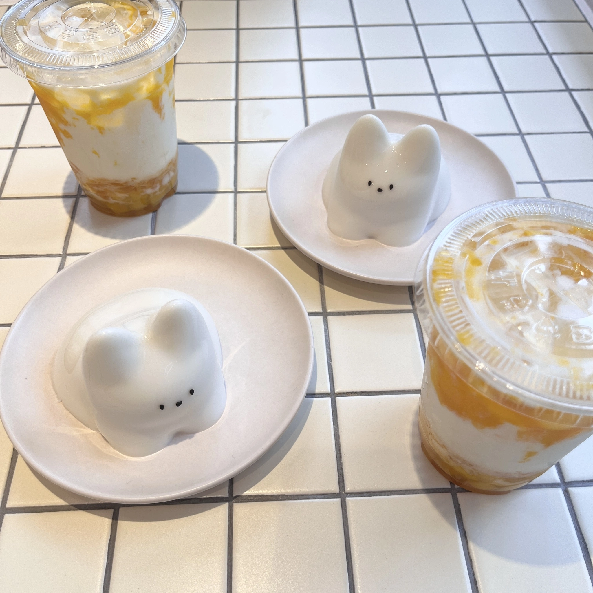 マユ
