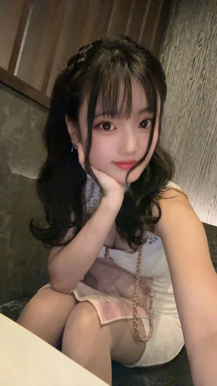 あいな