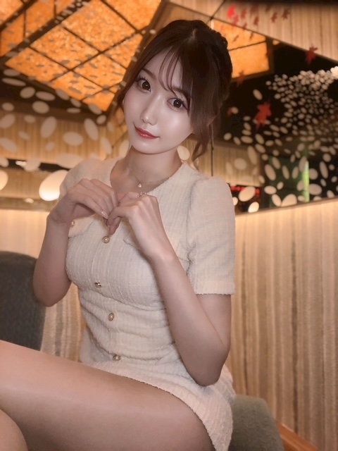 美波 ななみ
