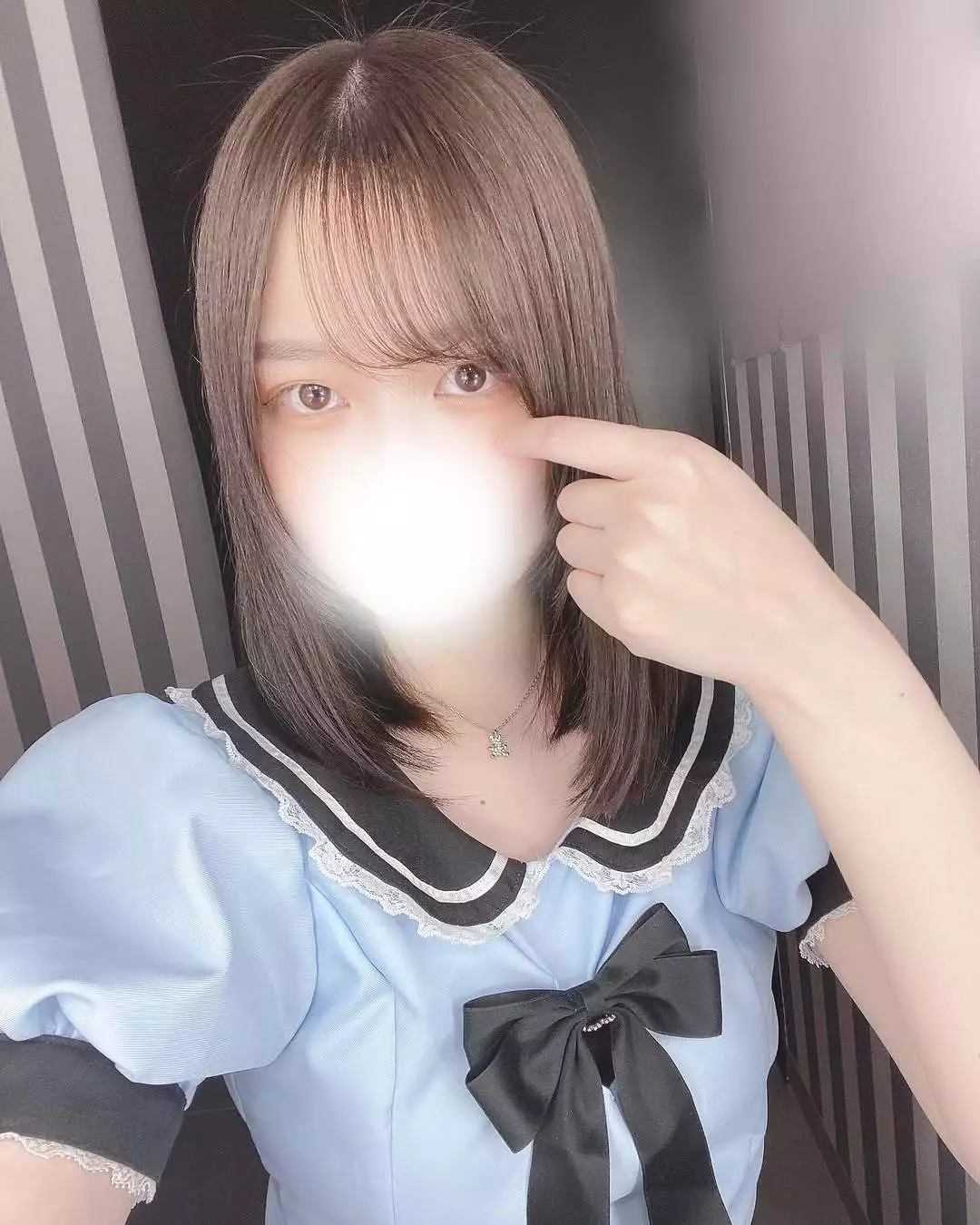 にこ