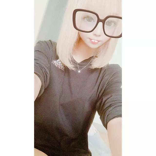 小川 真央