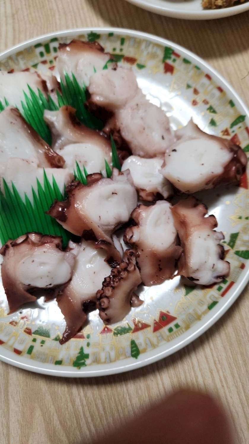 朝倉 しおり