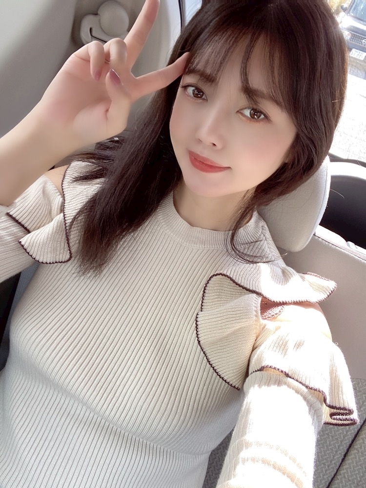 妃 えりな