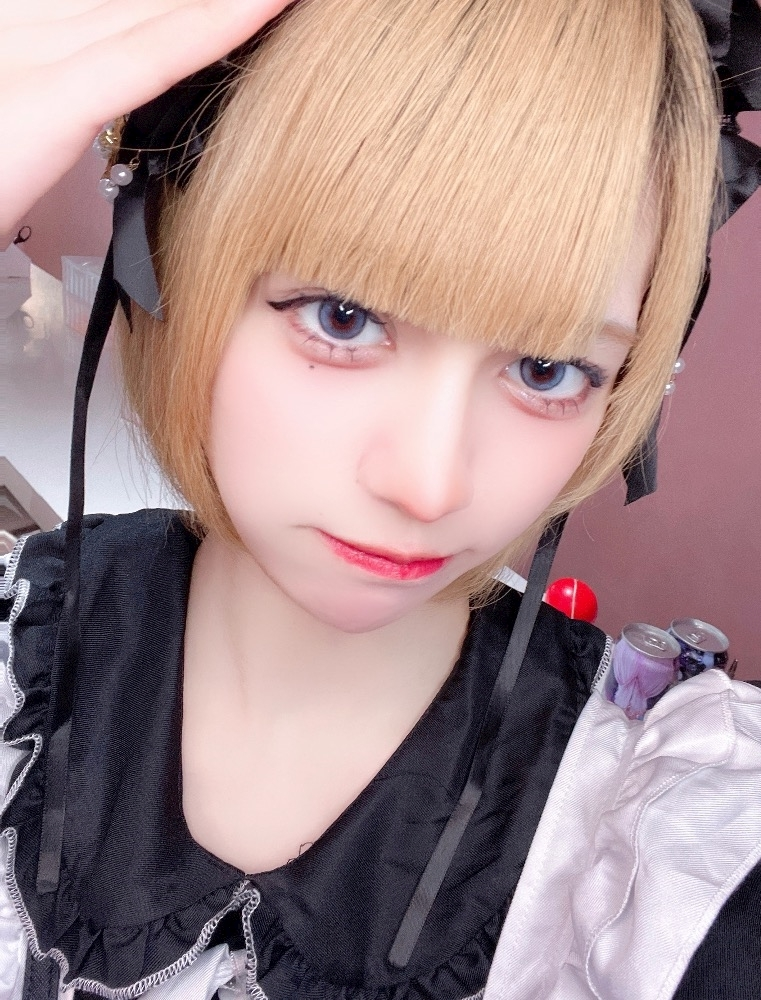 てぃな