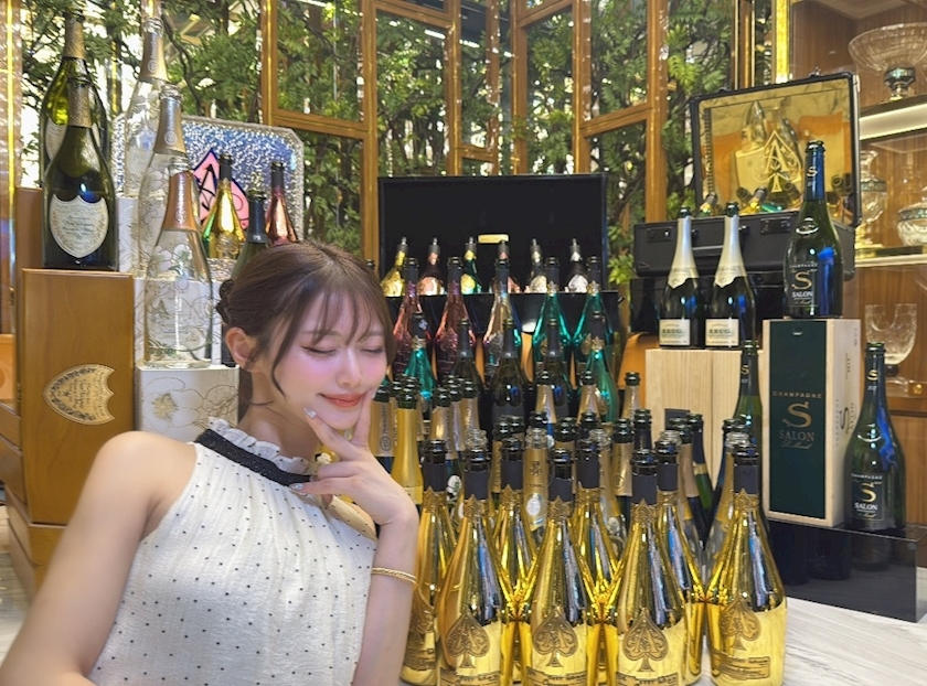 夏目 かんな