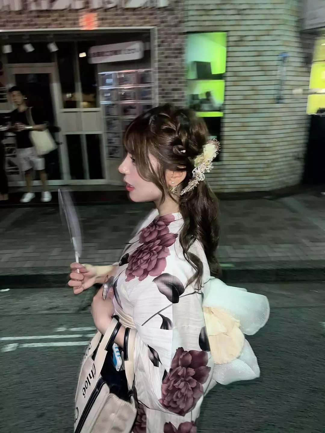 マコト
