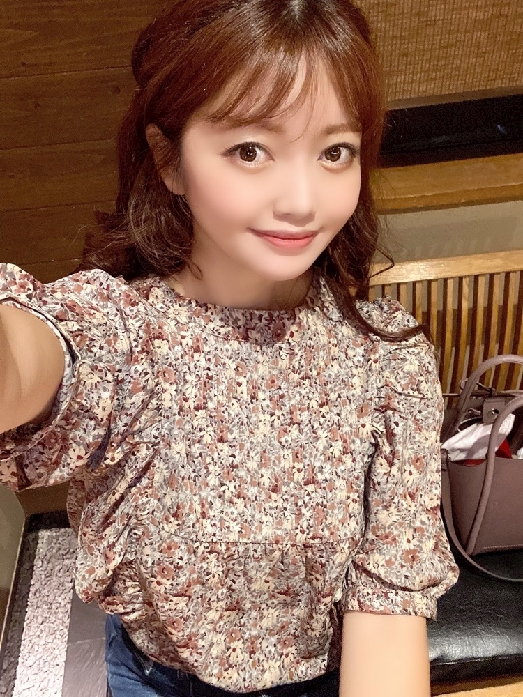 妃 えりな