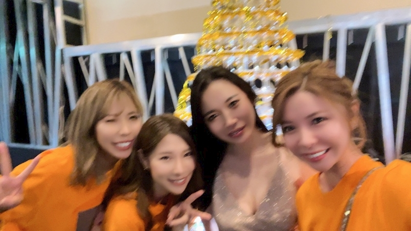 愛羽 仁美
