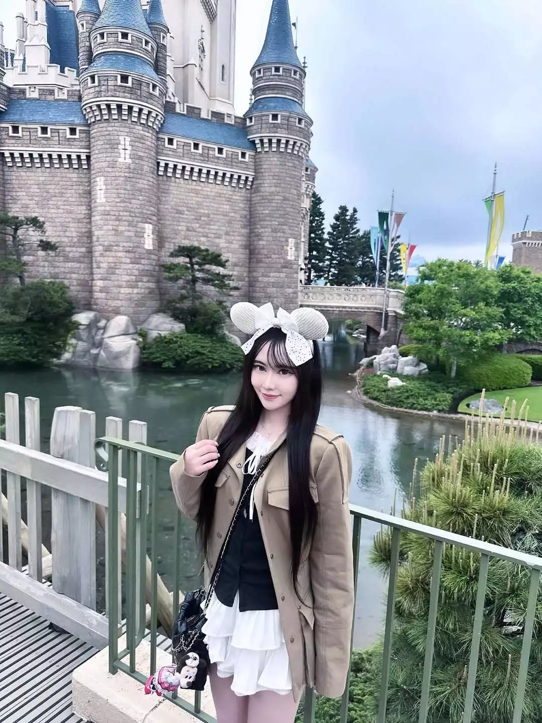 シオン