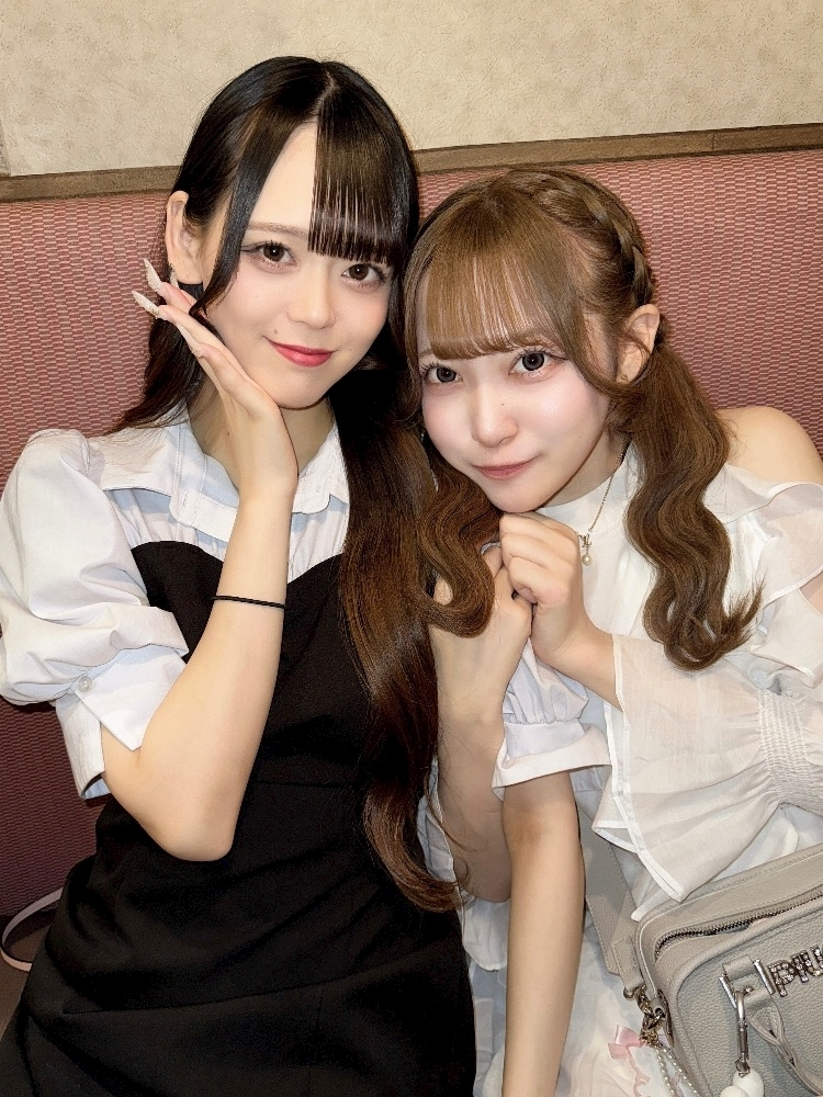 ティラノまな