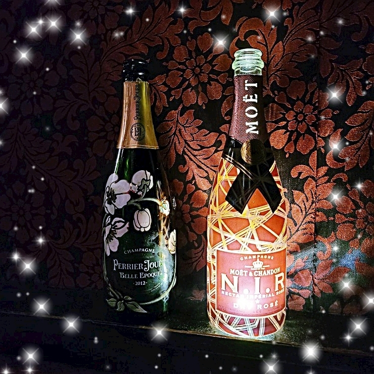 ミカ