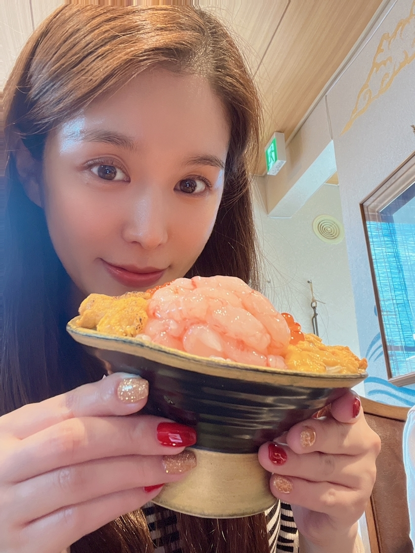黒輝 りさ