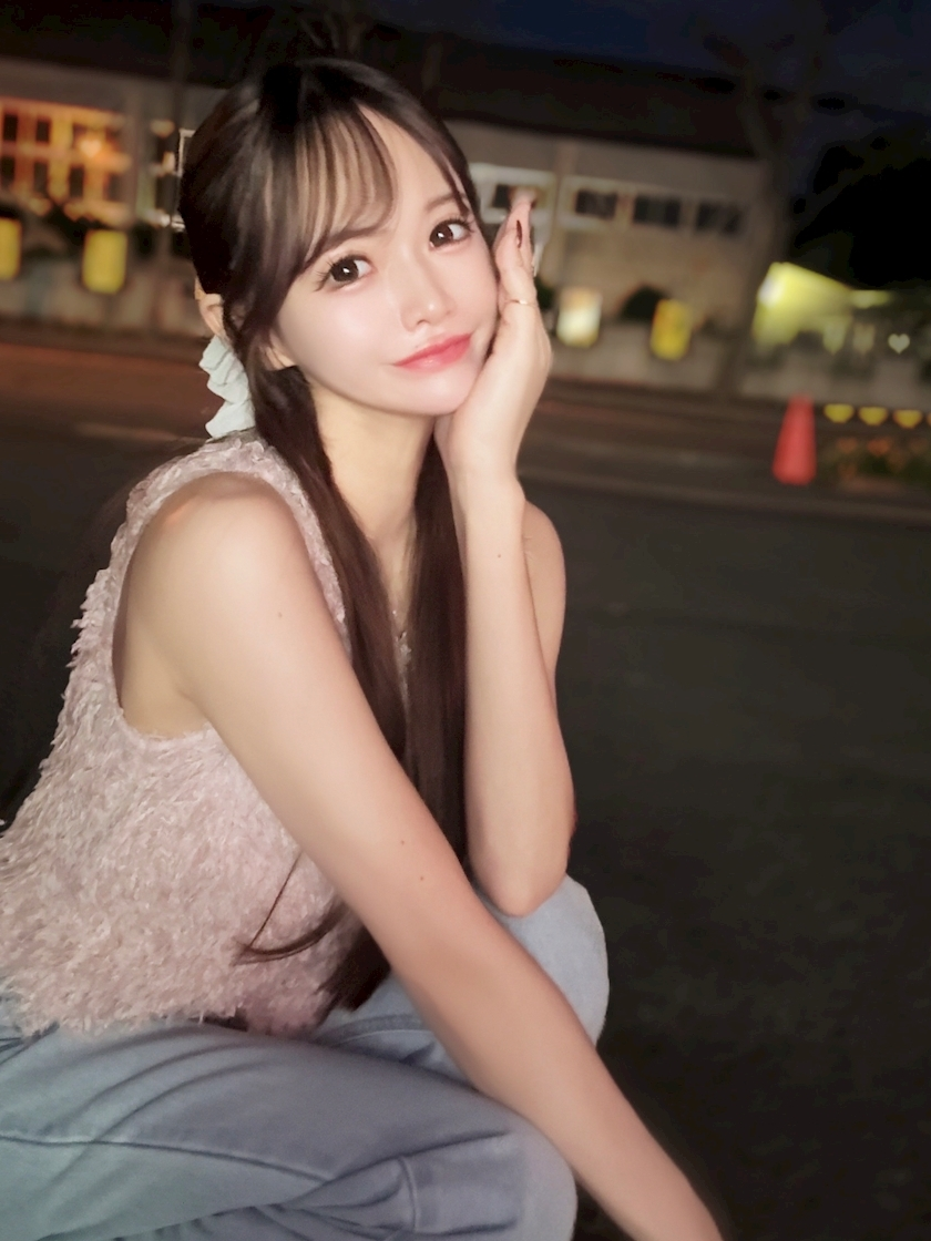 葉月 りほ