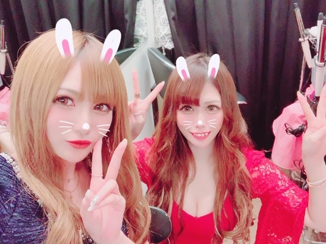 あいな