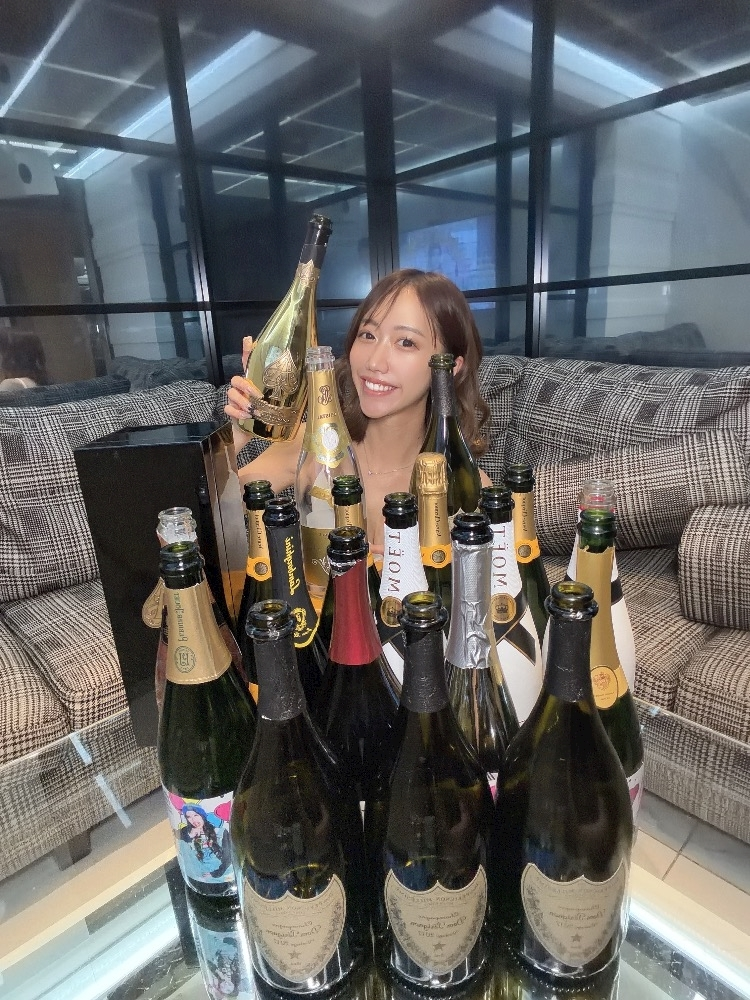 紬 ひかる