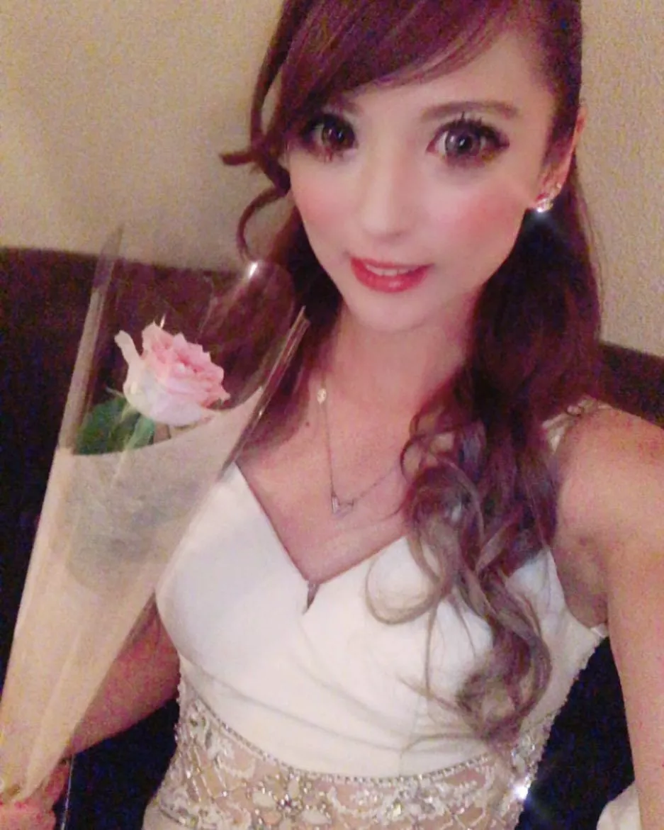 一咲 エム