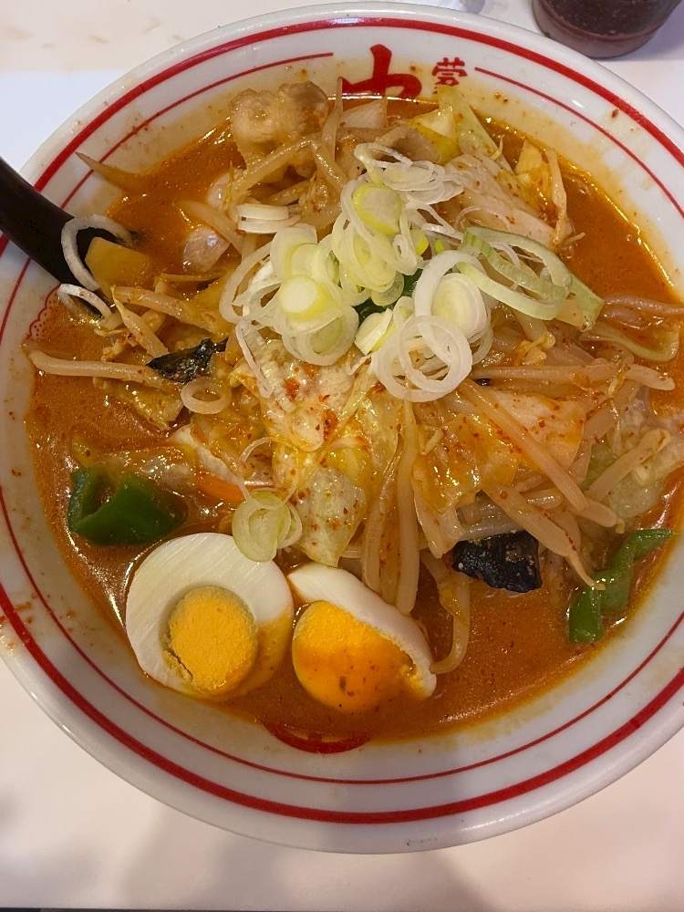 マユ