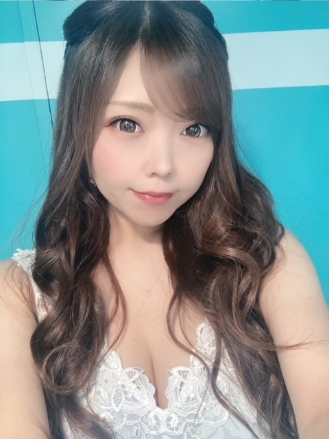 夏樹 あや