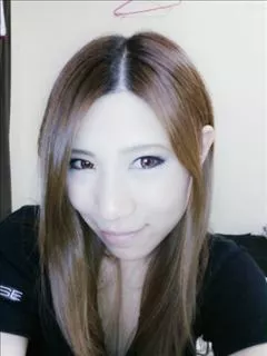 愛羽 仁美