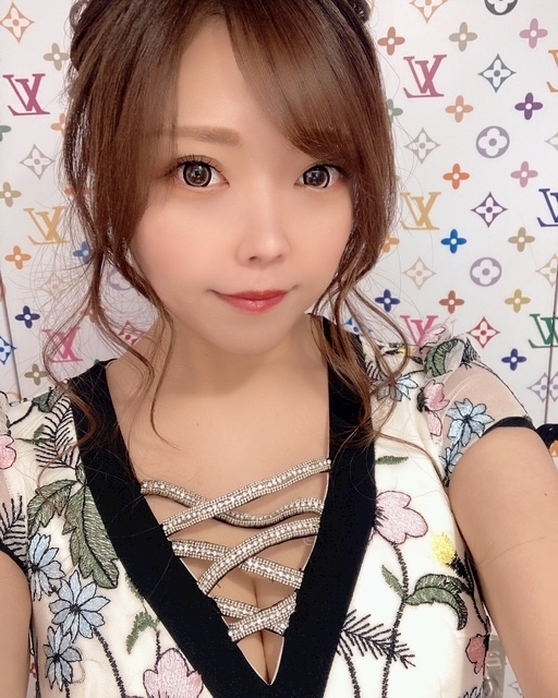 夏樹 あや