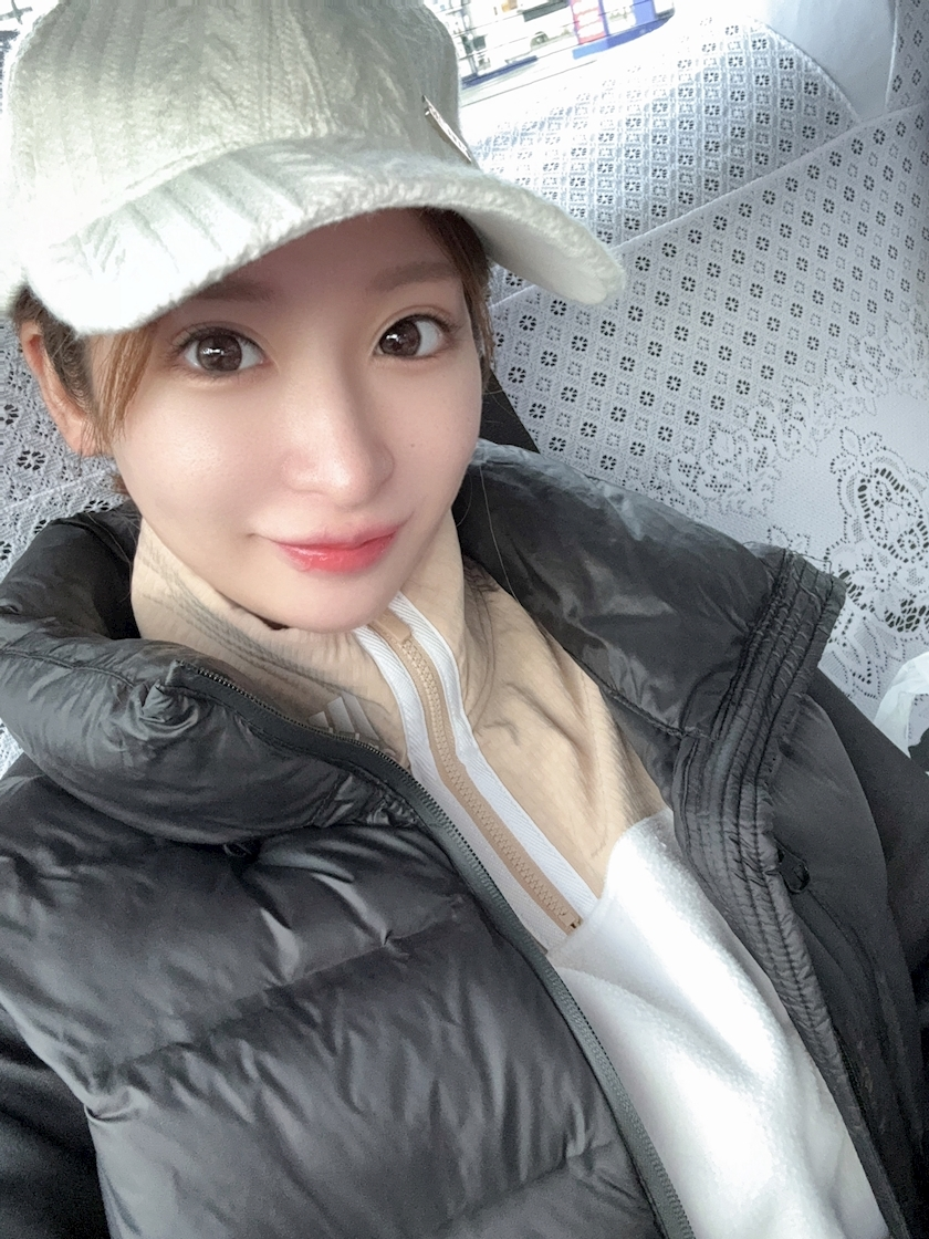 美波 あいか